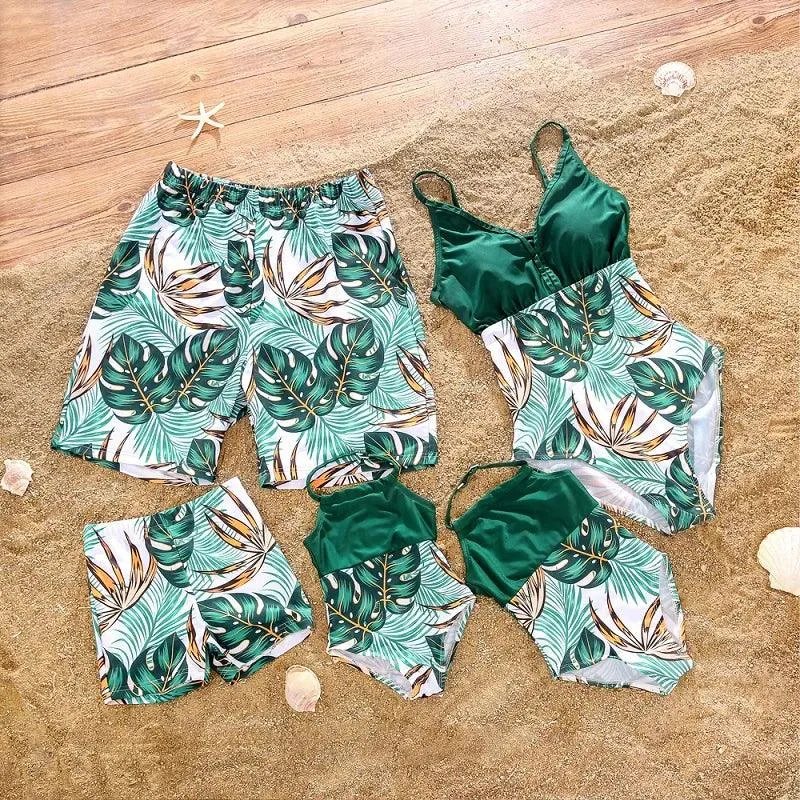 2024 Family Matching Swimwear One-Piece Mother Daughter Swimsuits Beach Mommy and Me Clothes Outfits Leaf Father Son Swim Shorts