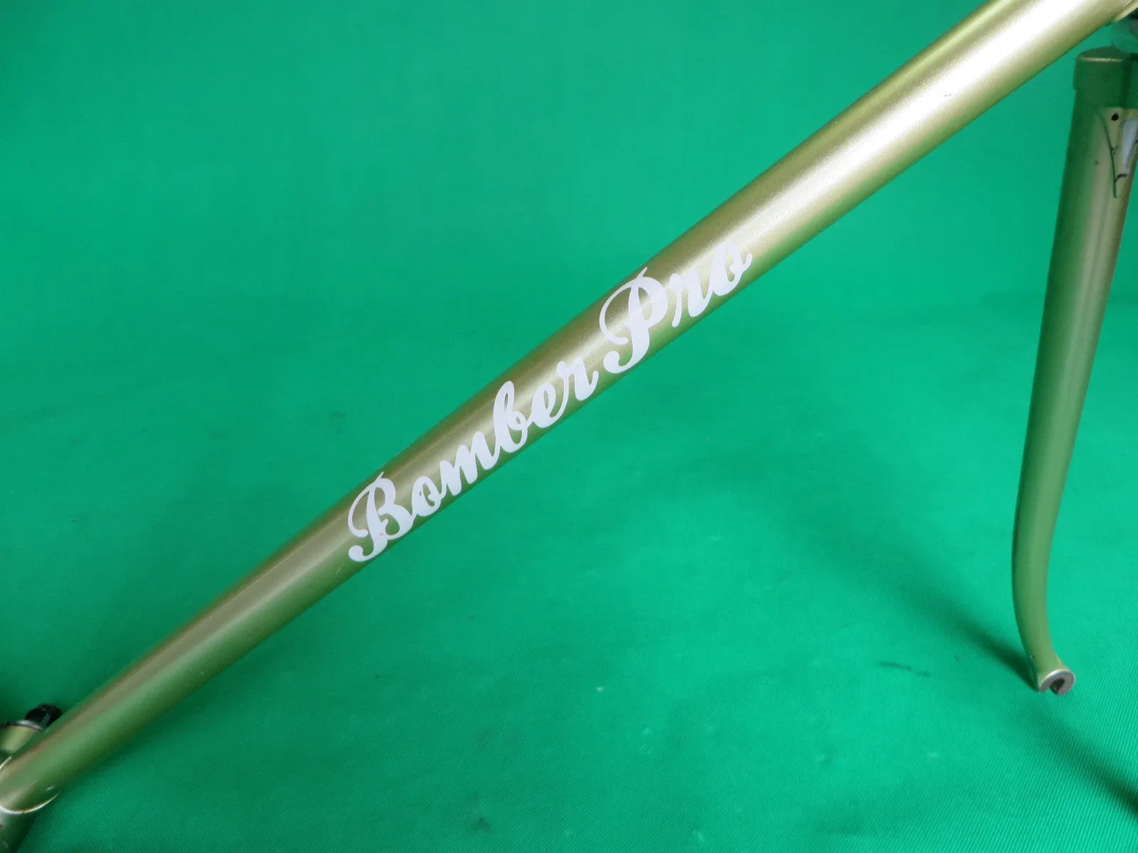 BOMBER PRO | metallic gold | Columbus GENIUS | 51.5cm