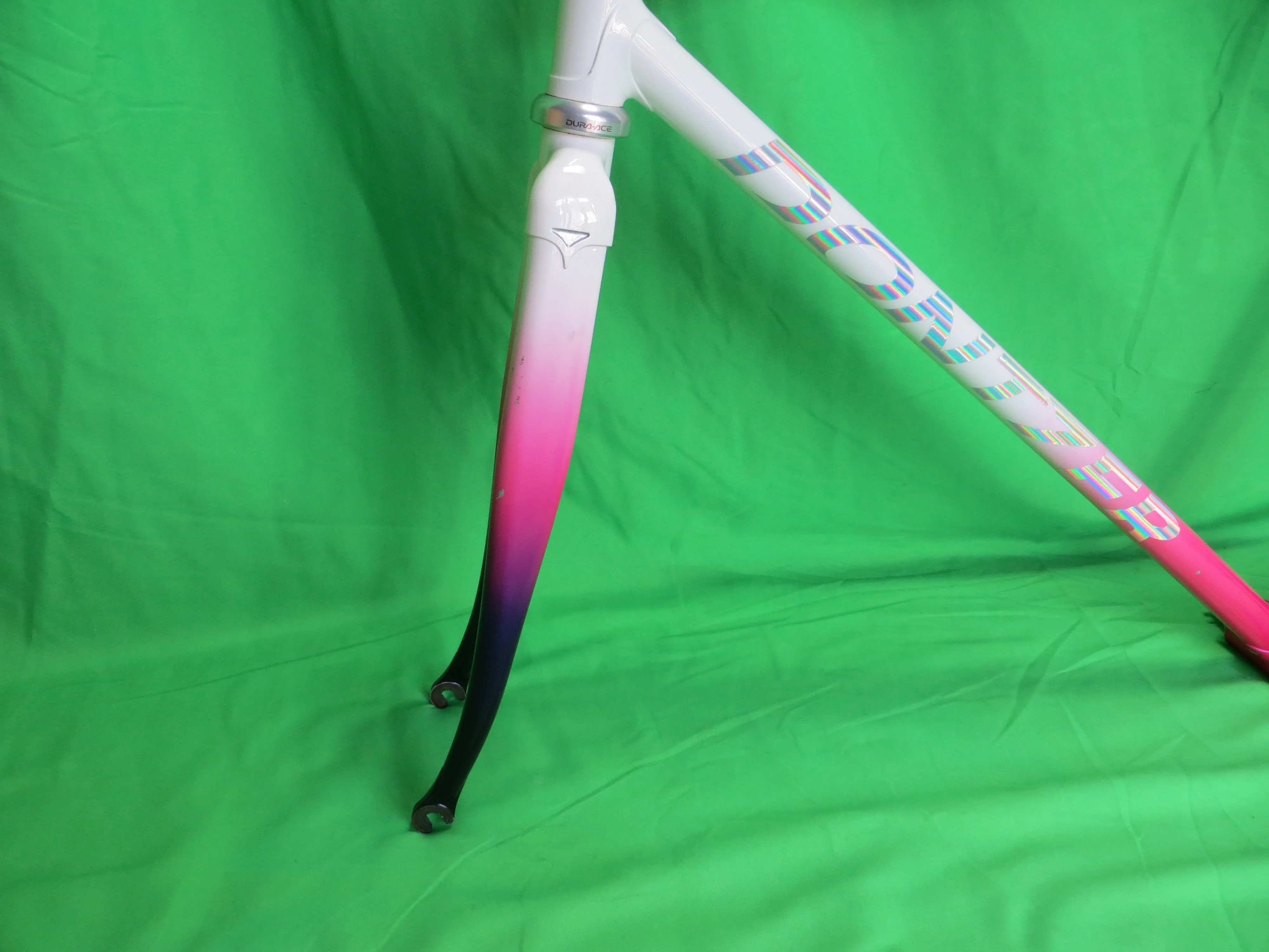 Dontzer Columbus Max Fork // White / Pink/ Purple Tricolor // 53.5cm