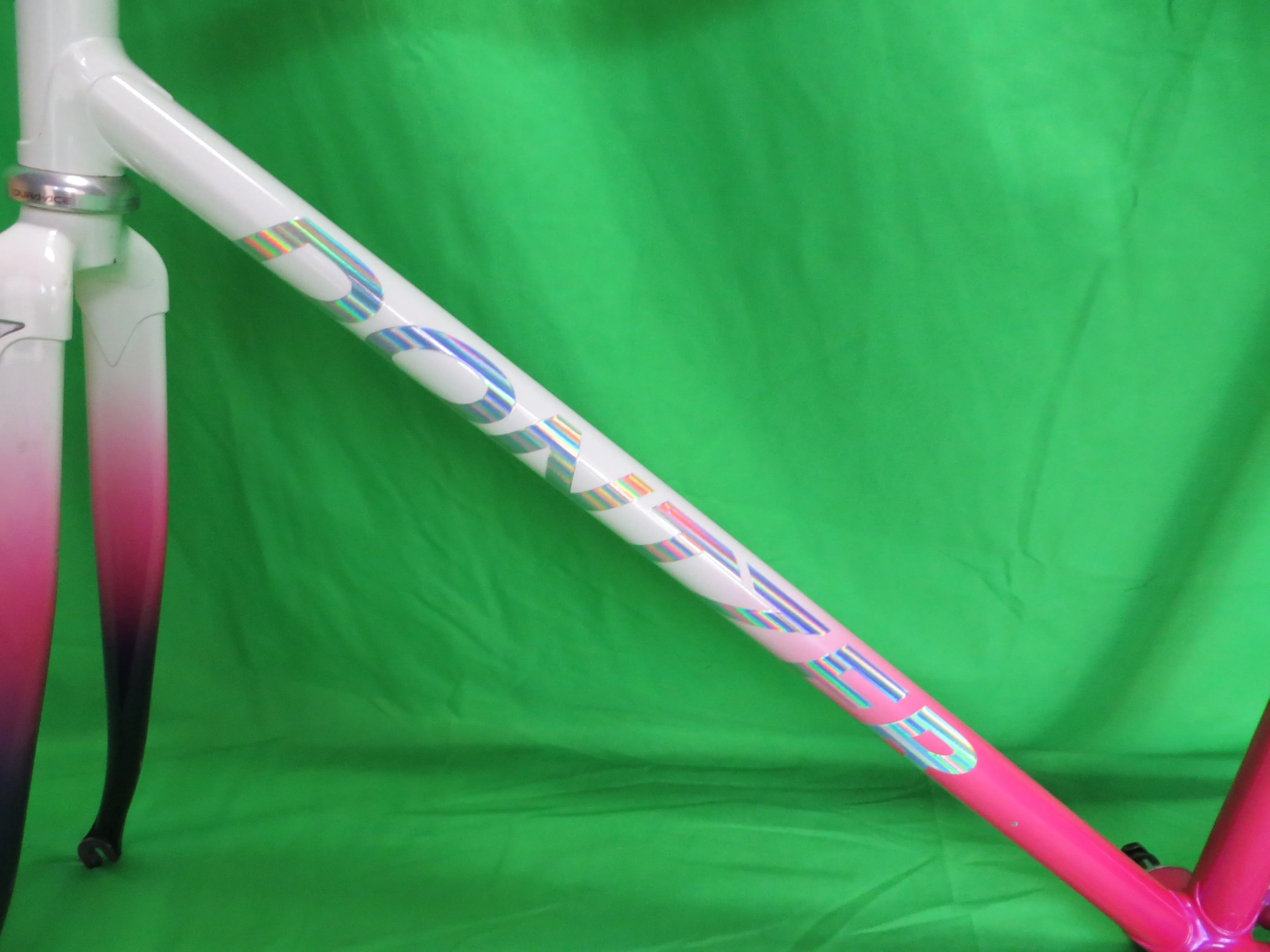 Dontzer Columbus Max Fork // White / Pink/ Purple Tricolor // 53.5cm