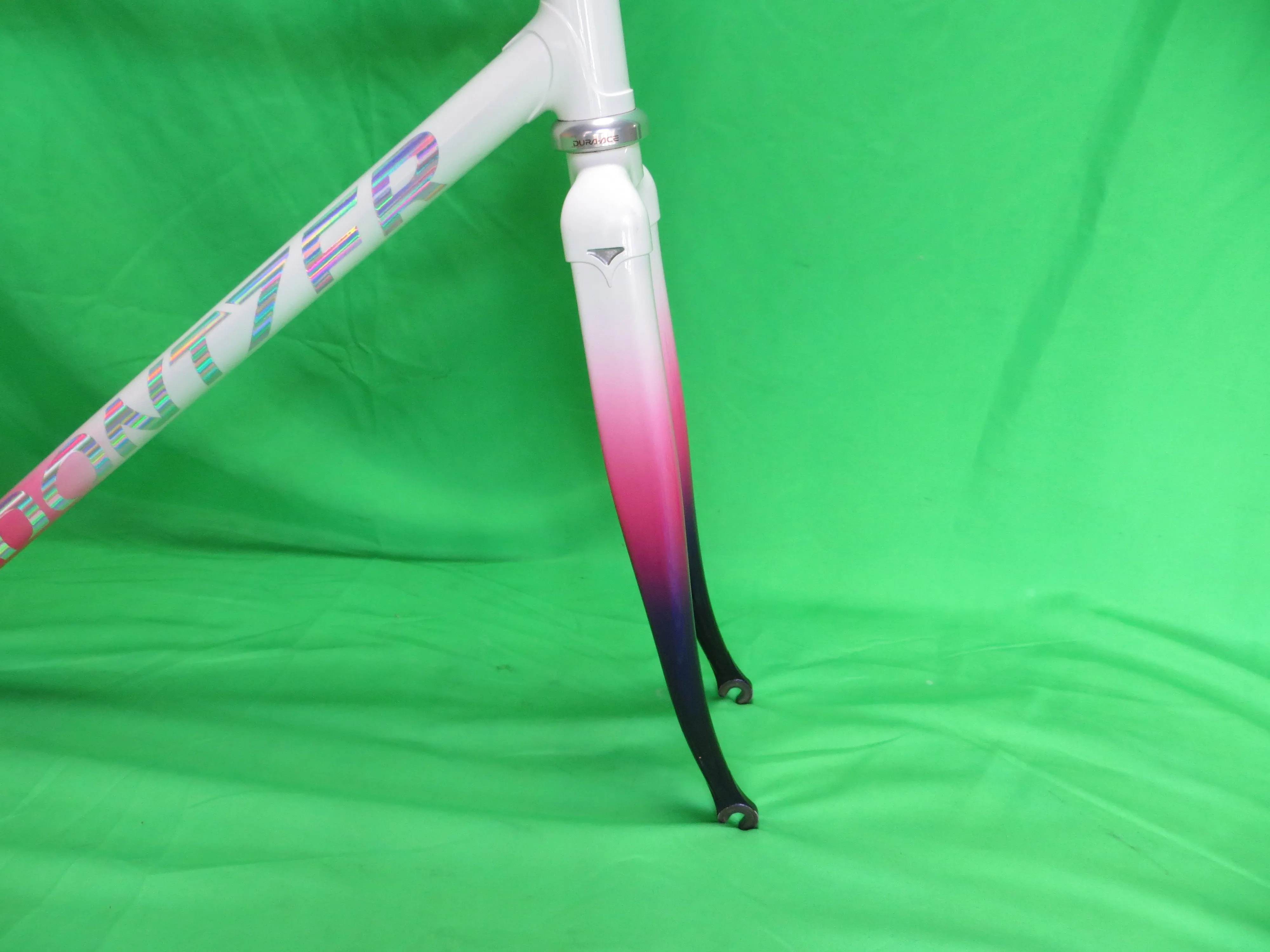 Dontzer Columbus Max Fork // White / Pink/ Purple Tricolor // 53.5cm